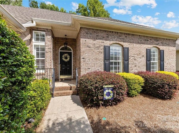 2910 WIndsor Meadow Lane, Matthews, NC 28105