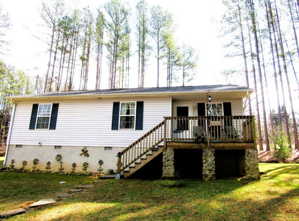 3324 Laurel Road, Shipman, VA 22971