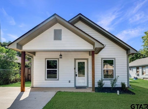 204 Bradford Ave, Arp, TX 75750