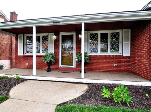 2200 Parklyn Street, Overbrook, PA 15234