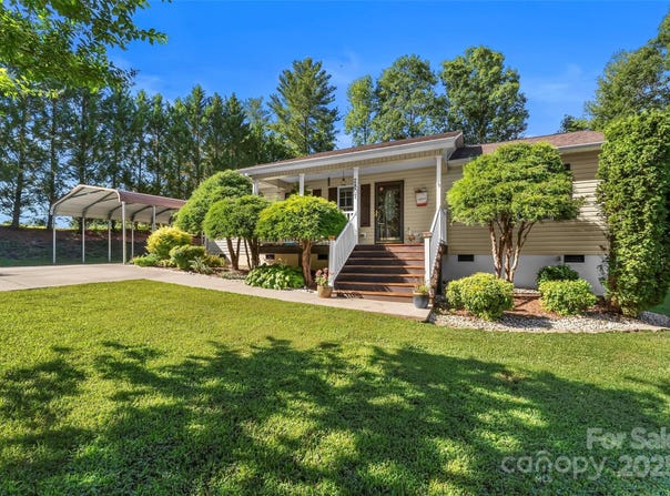 2807 Hollybrook Lane, Morganton, NC 28655