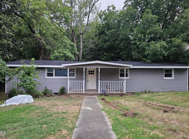 66 Toomer Loop Road, Pittsboro, NC 27312