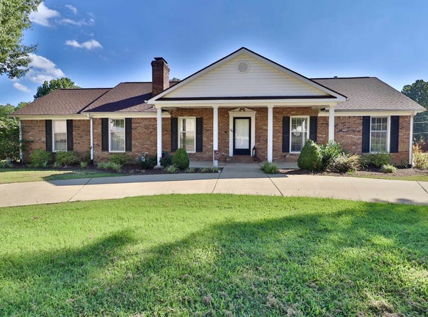 121 WOODLAWN Ave E, Brighton, TN 38011