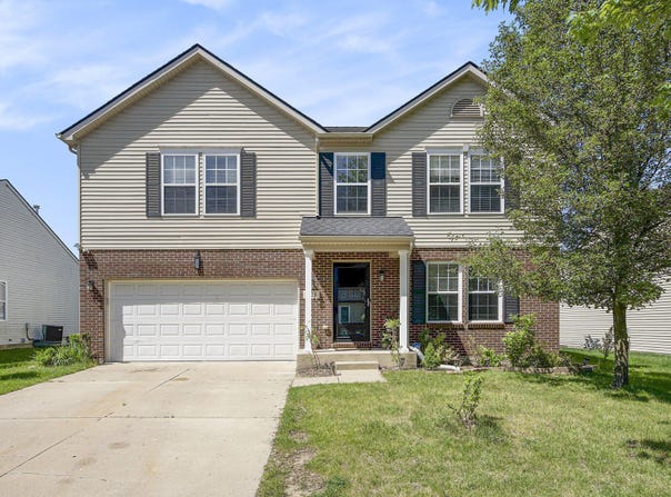 8528 Hawthorn Hill, Dexter, MI 48130