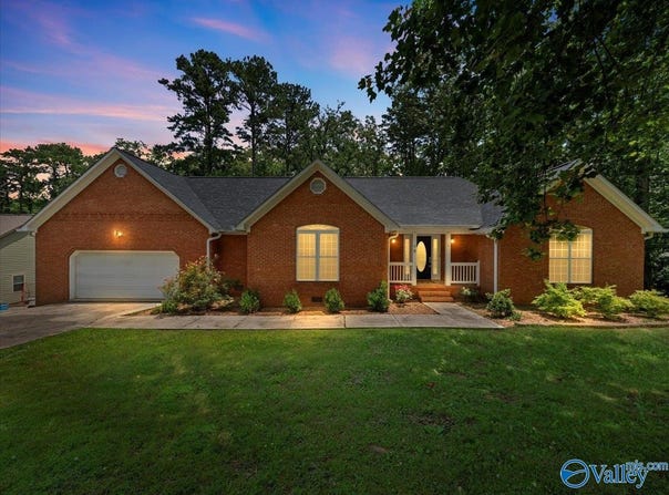 78 Bob Circle, Scottsboro, AL 35769