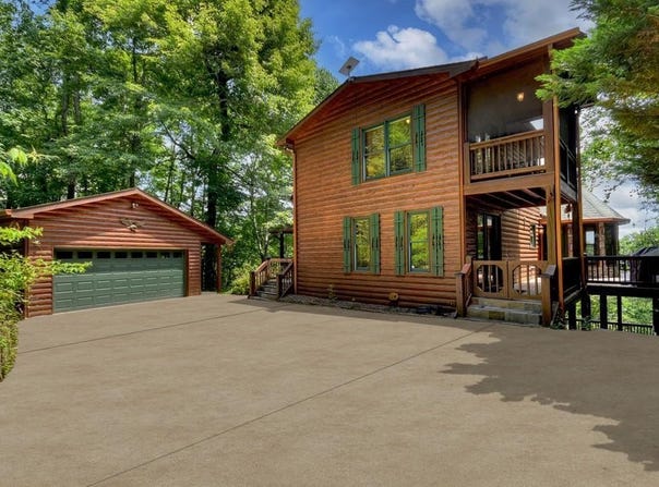 200 Dancing Leaves Trail, Blue Ridge, GA 30513