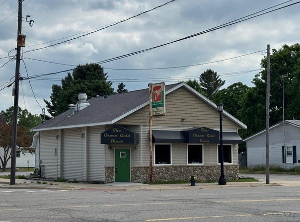 201 W 7th Street, Evart, MI 49631