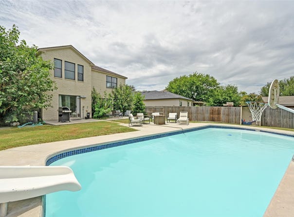 219 Valero DR, San Marcos, TX 78666