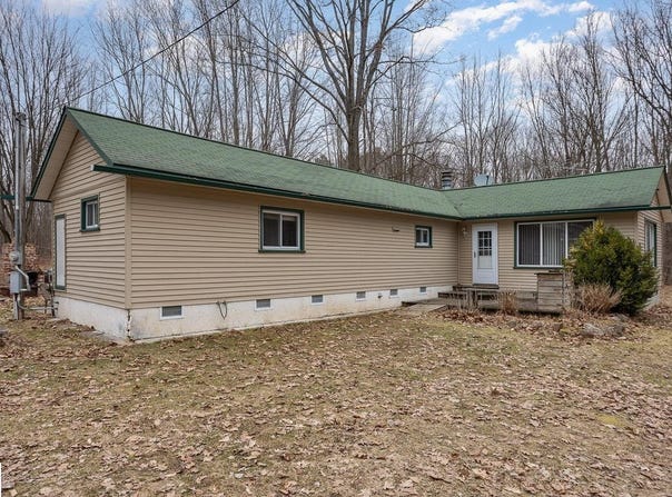 4198 W Adams Road, Lake, MI 48632