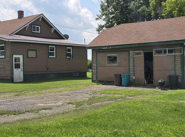 840 Superior, Kingsford, MI 49801