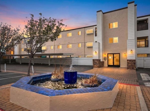 3142 Midway Drive, San Diego, CA 92110