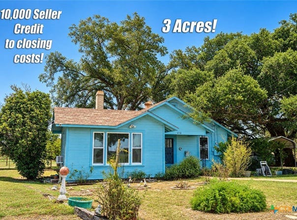 616 Lay Road, Lockhart, TX 78644