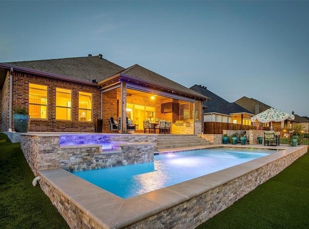 1305 Crown Valley Drive, Weatherford, TX 76087