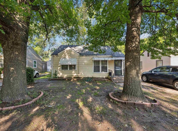 1233 N Terrace, Wichita, KS 67208