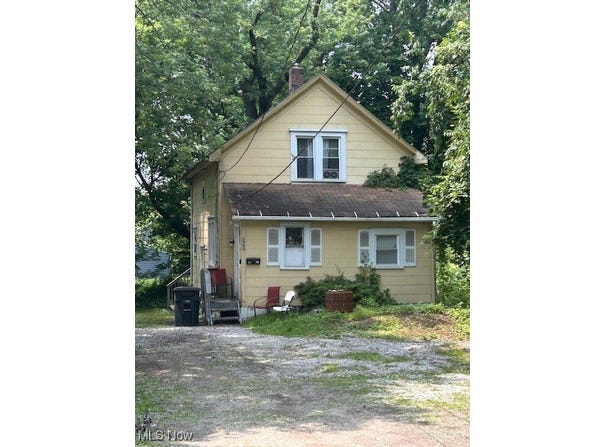 656 Kling Street unit: 2, Akron, OH 44311