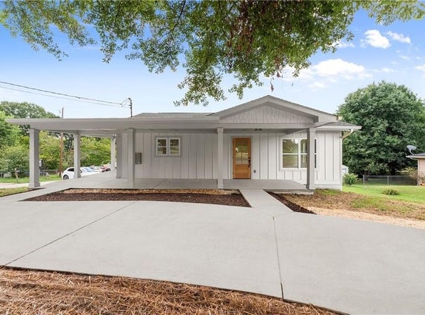 3604 E BOLDING, Flowery Branch, GA 30542