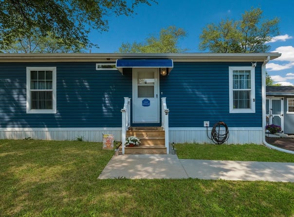 9 EAST CIRCLE DRIVE, DOYLESTOWN, PA 18901