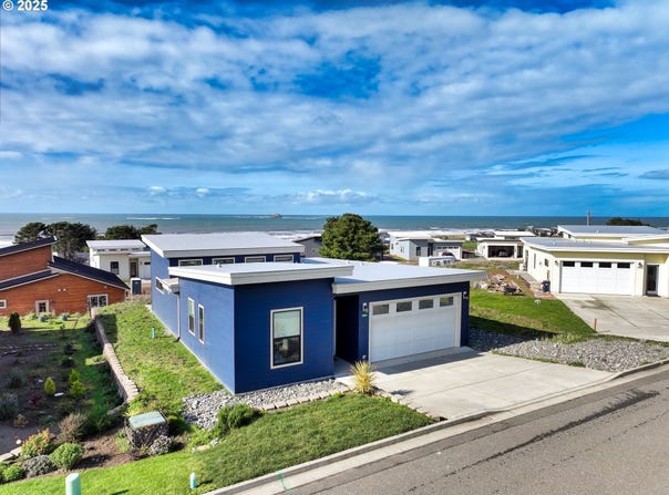 30414 DRIFTWOOD DR, Gold Beach, OR 97444