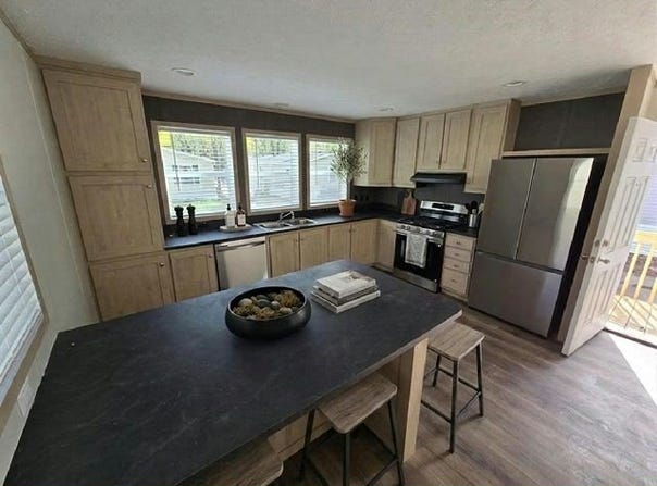 113 - 111th SQ NE, Blaine, MN 55434