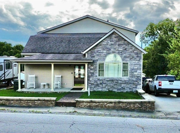 612 N Broadway Street, Carlisle, KY 40311