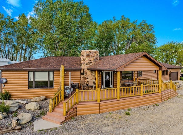 28 Coffey Ln., Pavillion, WY 82523