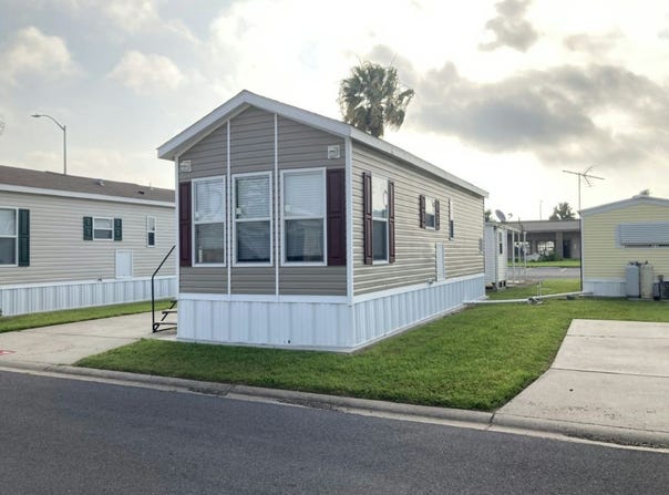 1501 S Airport Drive, Weslaco, TX 78596
