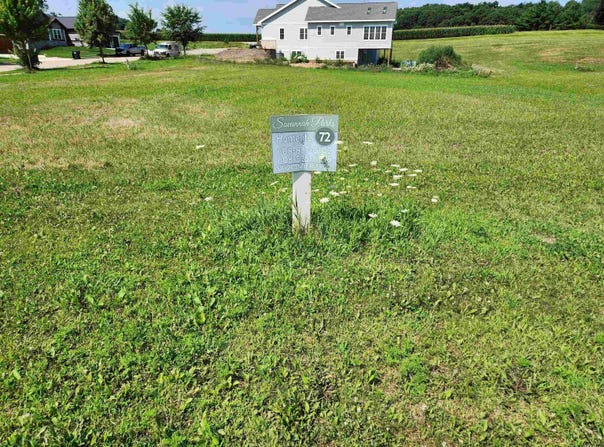 290 Venture Lane, Deerfield, WI 53531