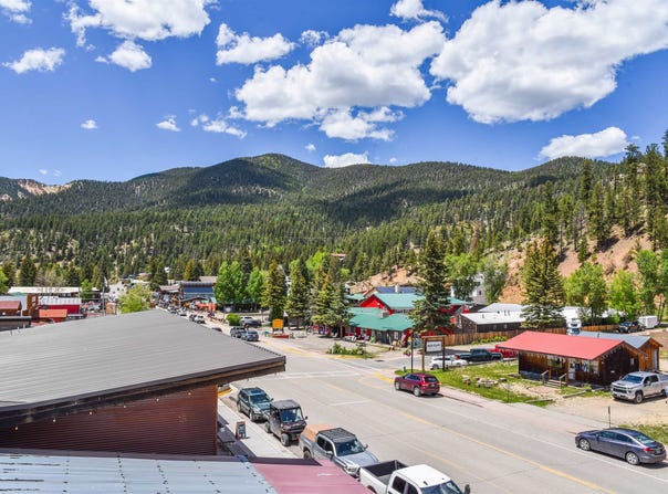201 MAIN ST W, Red River, NM 87558