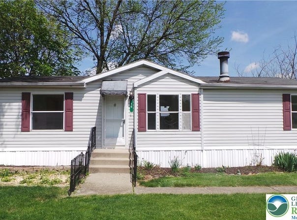 15 Canterbury Court, Forks Twp, PA 18040