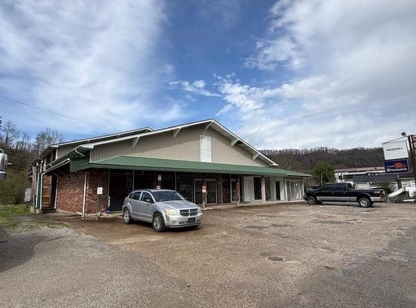 2108 N Main St, Hazard, KY 41701