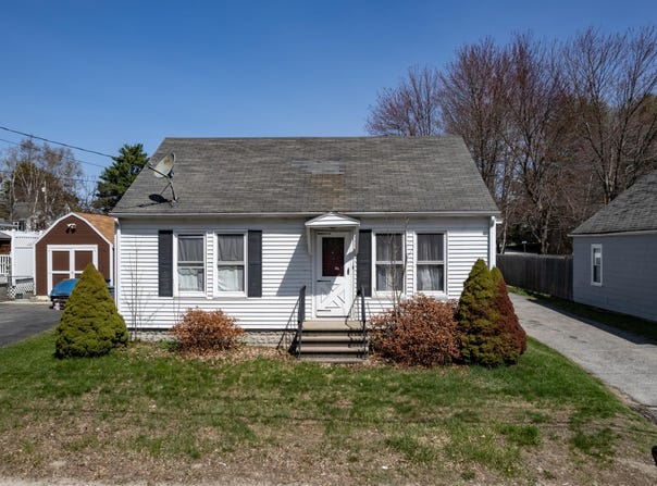867 Minot Avenue, Auburn, ME 04210