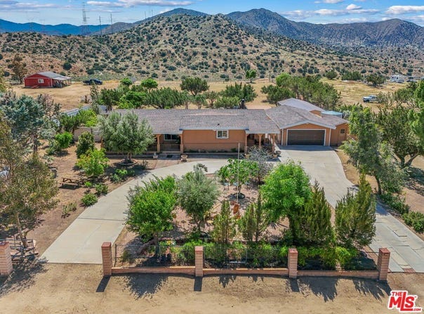 640 Foreston Dr, Acton, CA 93510