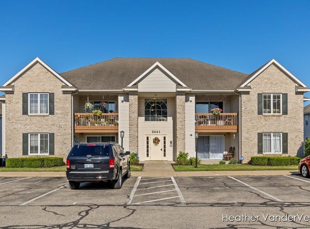 3041 E Crystal Waters Drive, Holland, MI 49424