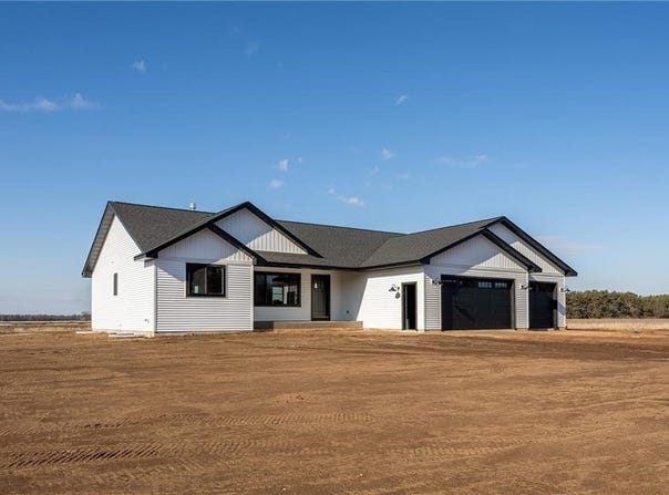 9543 County Highway Q, Chippewa Falls, WI 54729