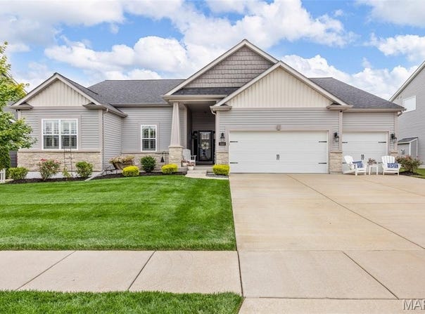 533 Deer Brook Drive, O'Fallon, MO 63366