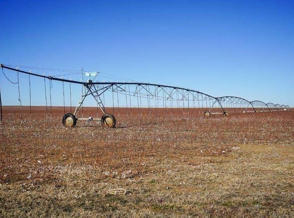 000 E Rd 17, Johnson City, KS 67855