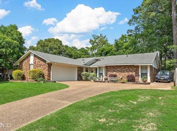 8517 Woodhill Lane, Haughton, LA 71037