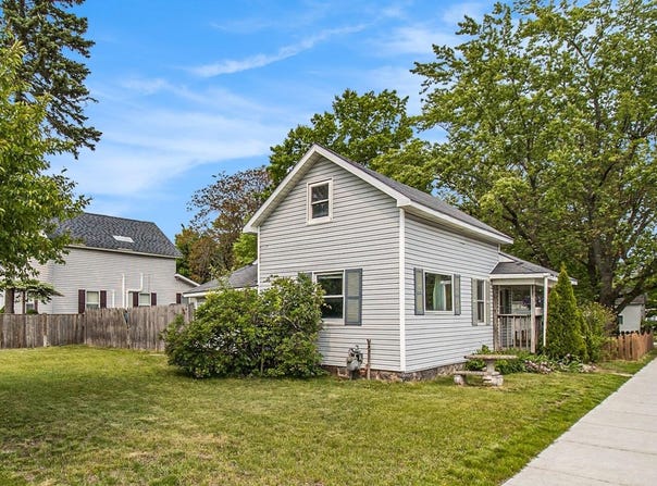 302 Wood Street, Hart, MI 49420