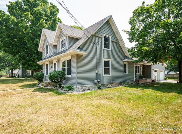126 E Cherry Street, Wayland, MI 49348