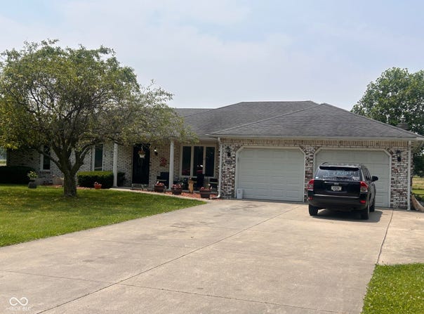 2213 Holden Drive, Anderson, IN 46012