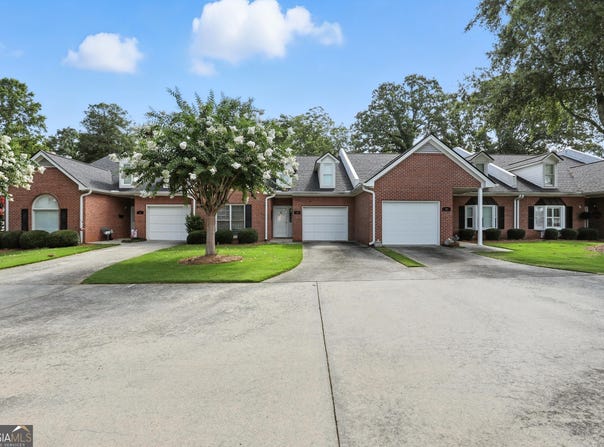 17 Summerhill, Toccoa, GA 30577
