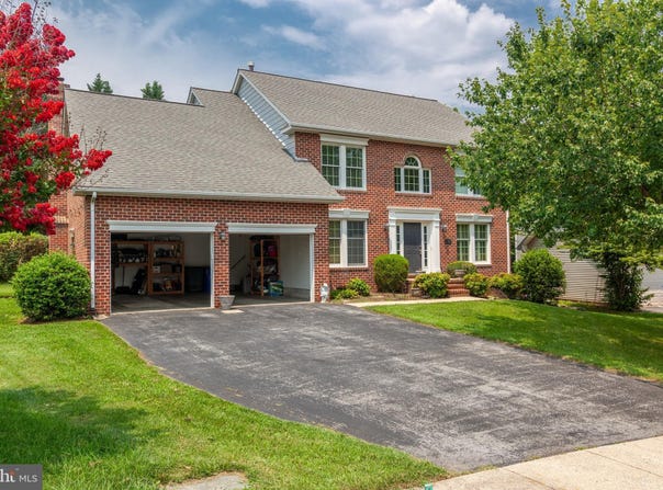 2425 HUNTERS CHASE Court, FREDERICK, MD 21702