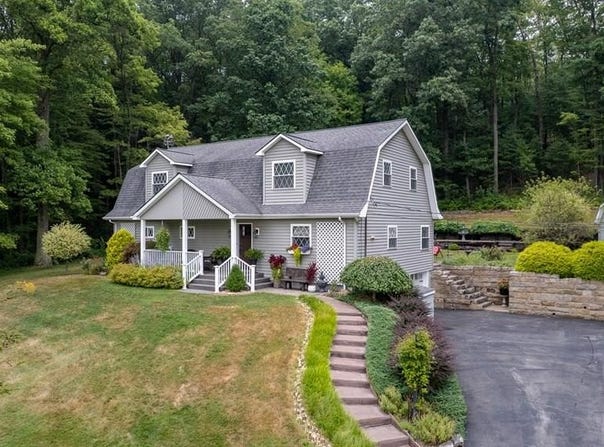3778 C L School Road, Strattanville, PA 16258