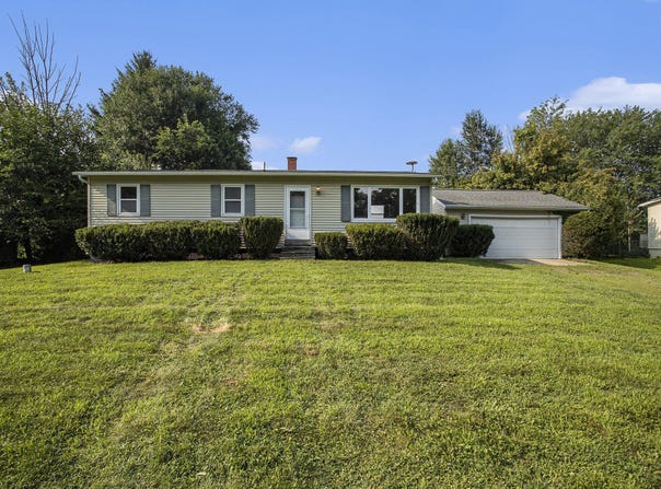 16755 B Drive S, Marshall, MI 49068