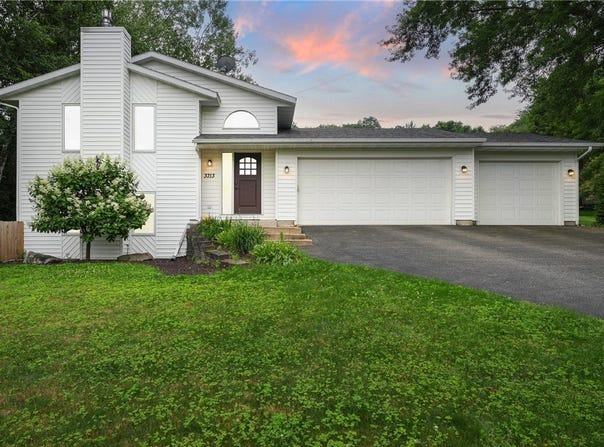 3713 Kingswood Court, Eau Claire, WI 54701