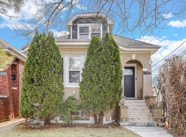 6347 W Henderson Street, Chicago, IL 60634