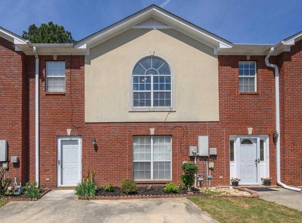 121 SOMMERSBY CIRCLE, PELHAM, AL 35124