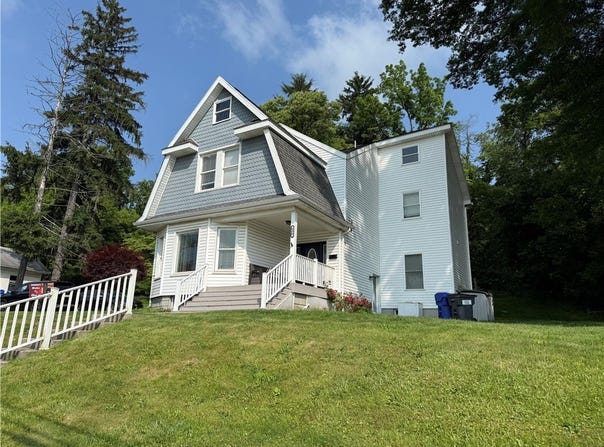 236 New Castle St, Slippery Rock Boro, PA 16057