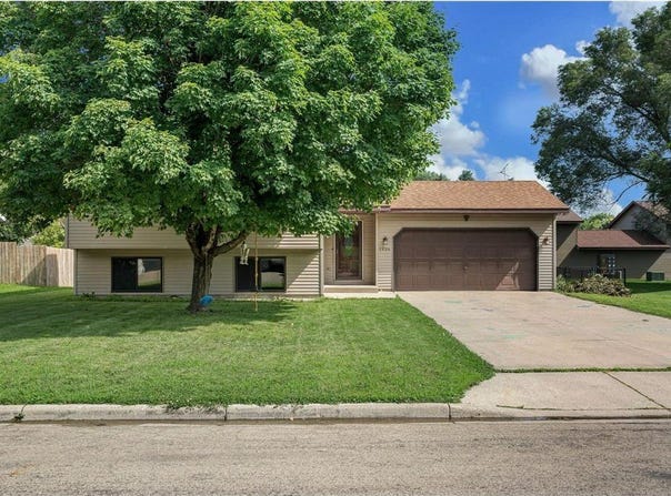 1936 Greenwood Drive, Owatonna, MN 55060