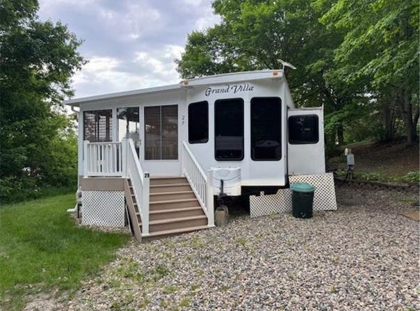 2221 Reubens Lane SW, Farwell, MN 56327